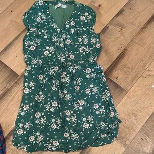 Floral green sleeveless dress